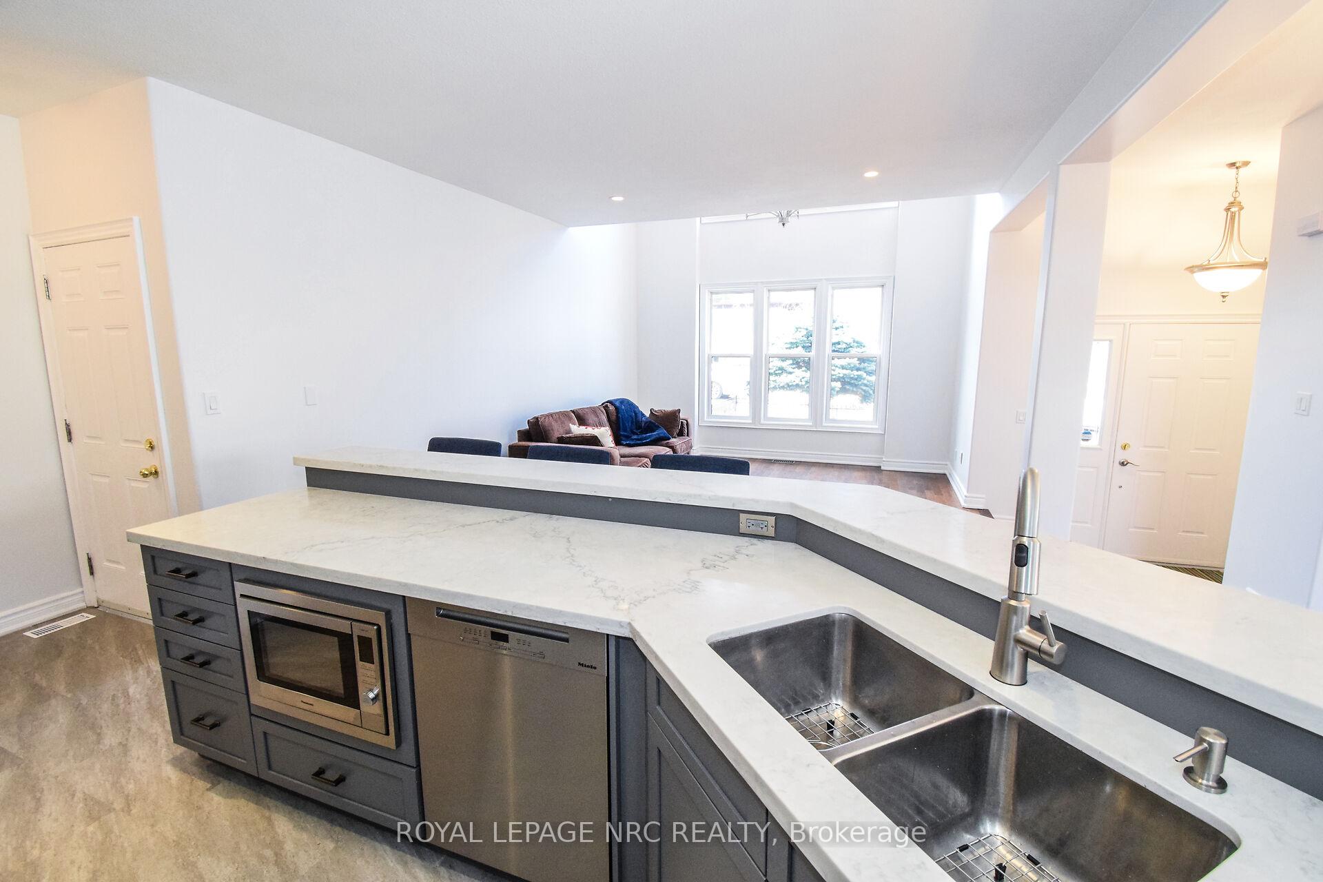 Photo 16 of 6 Gertrude Street, St. Catharines, Port Dalhousie — HOMEH