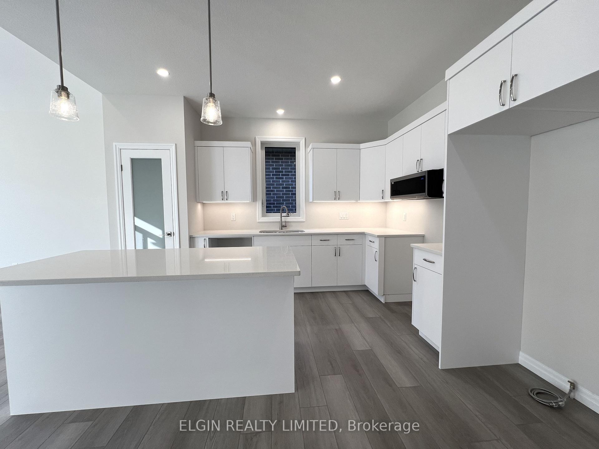 Photo 9 of 40 Dunning Way, St. Thomas — HOMEH