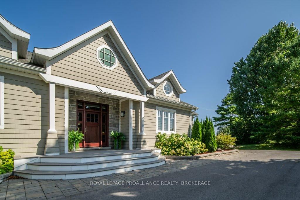 Photo 3 of 326 Spithead Road W, Frontenac Islands, The Islands — HOMEH
