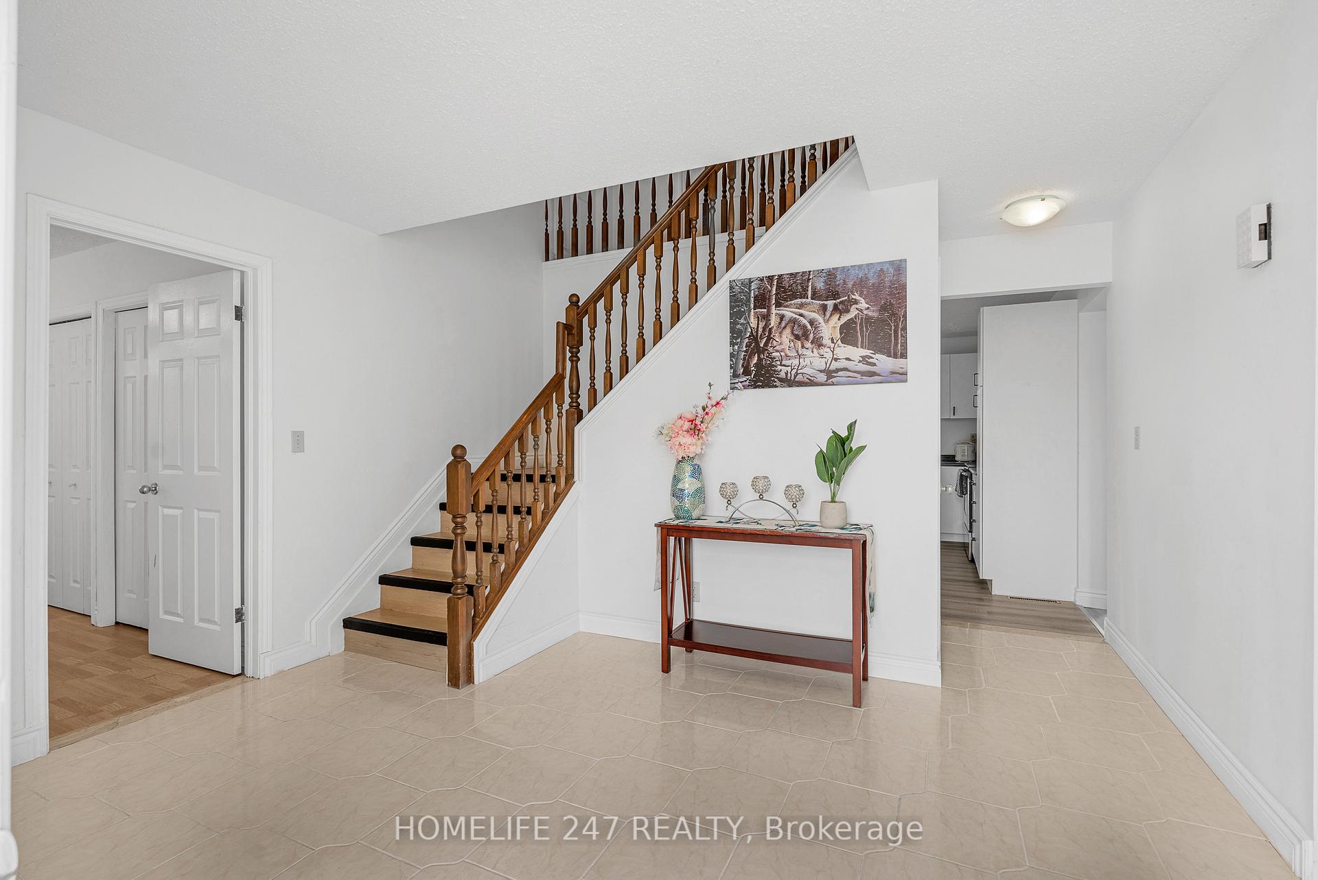 Photo 3 of 203 Somerville Street, Tecumseh — HOMEH