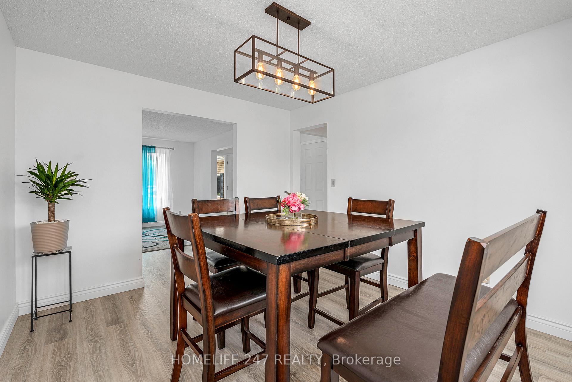 Photo 9 of 203 Somerville Street, Tecumseh — HOMEH