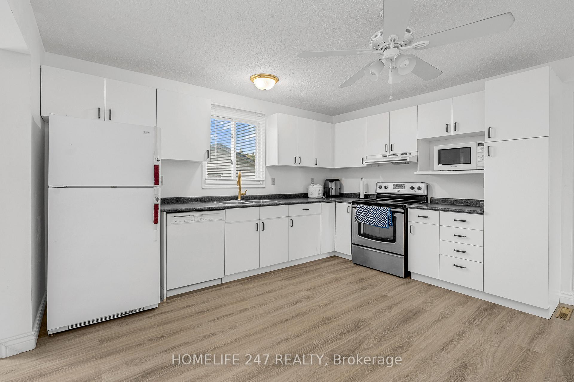 Photo 12 of 203 Somerville Street, Tecumseh — HOMEH
