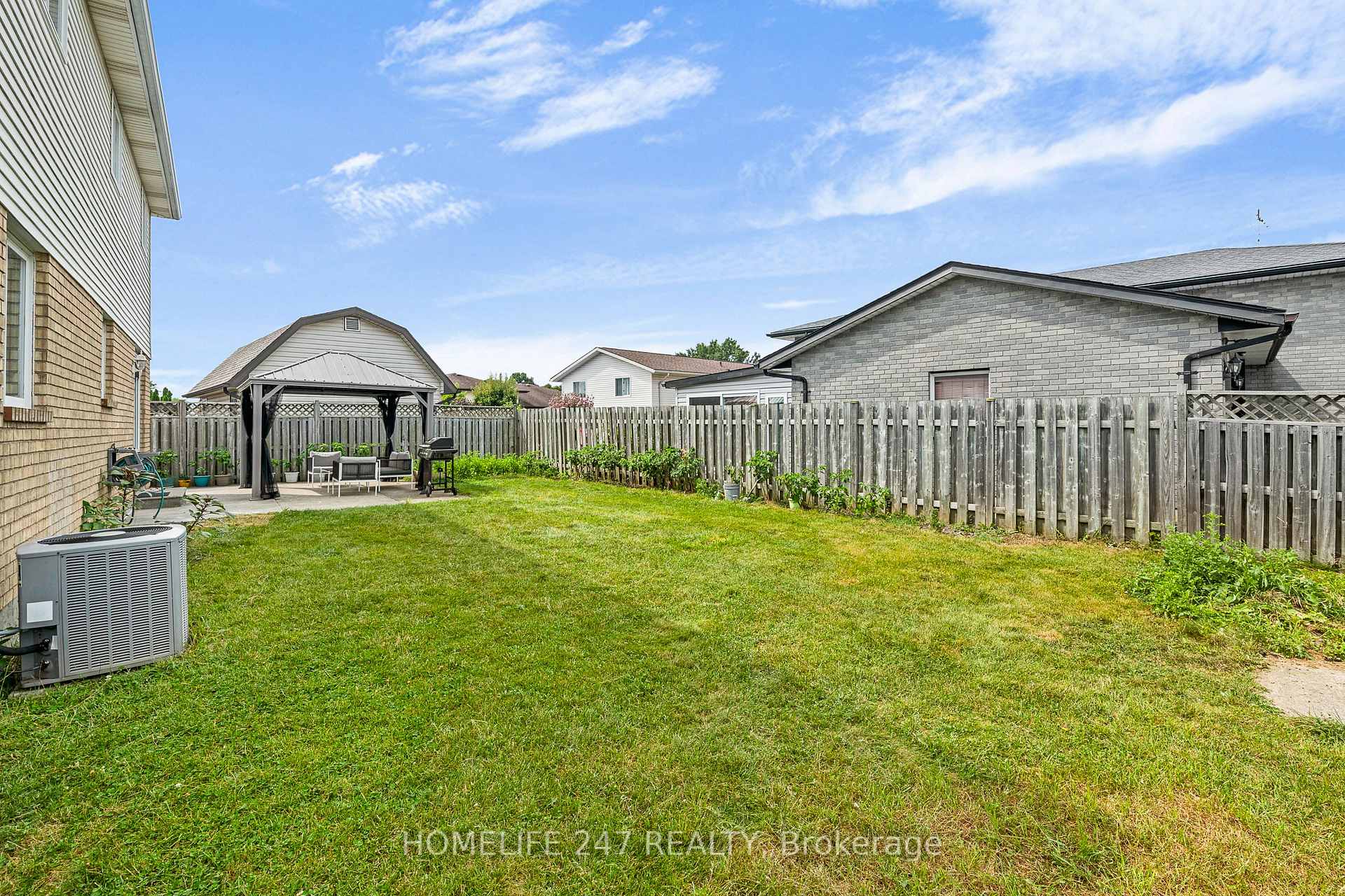 Photo 33 of 203 Somerville Street, Tecumseh — HOMEH