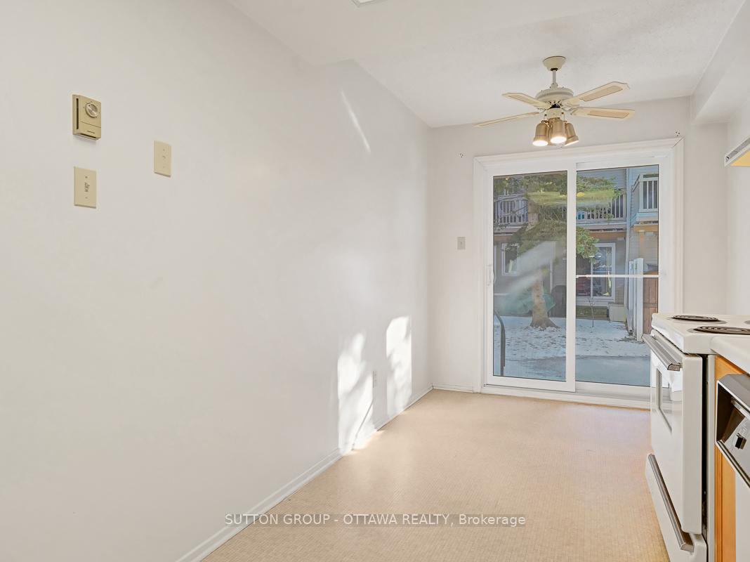 Photo 12 of 208 Steenbakkers, Ottawa, Hunt Club Park/Greenboro — HOMEH