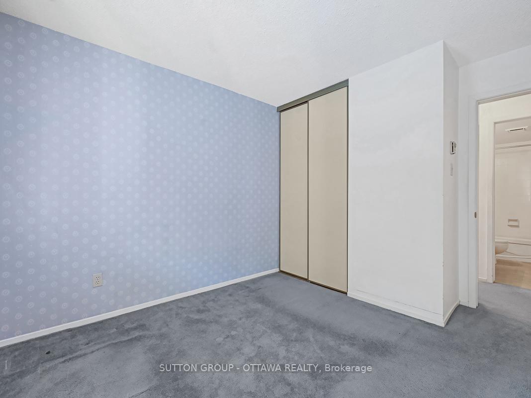 Photo 23 of 208 Steenbakkers, Ottawa, Hunt Club Park/Greenboro — HOMEH