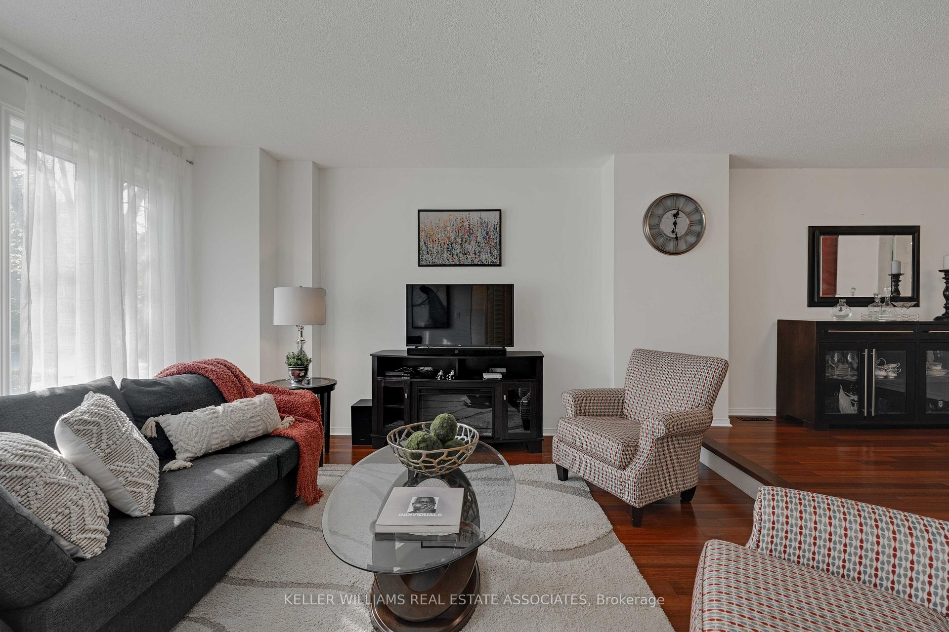 Photo 24 of 128 Edgewater Drive, Hamilton, Lakeshore — HOMEH
