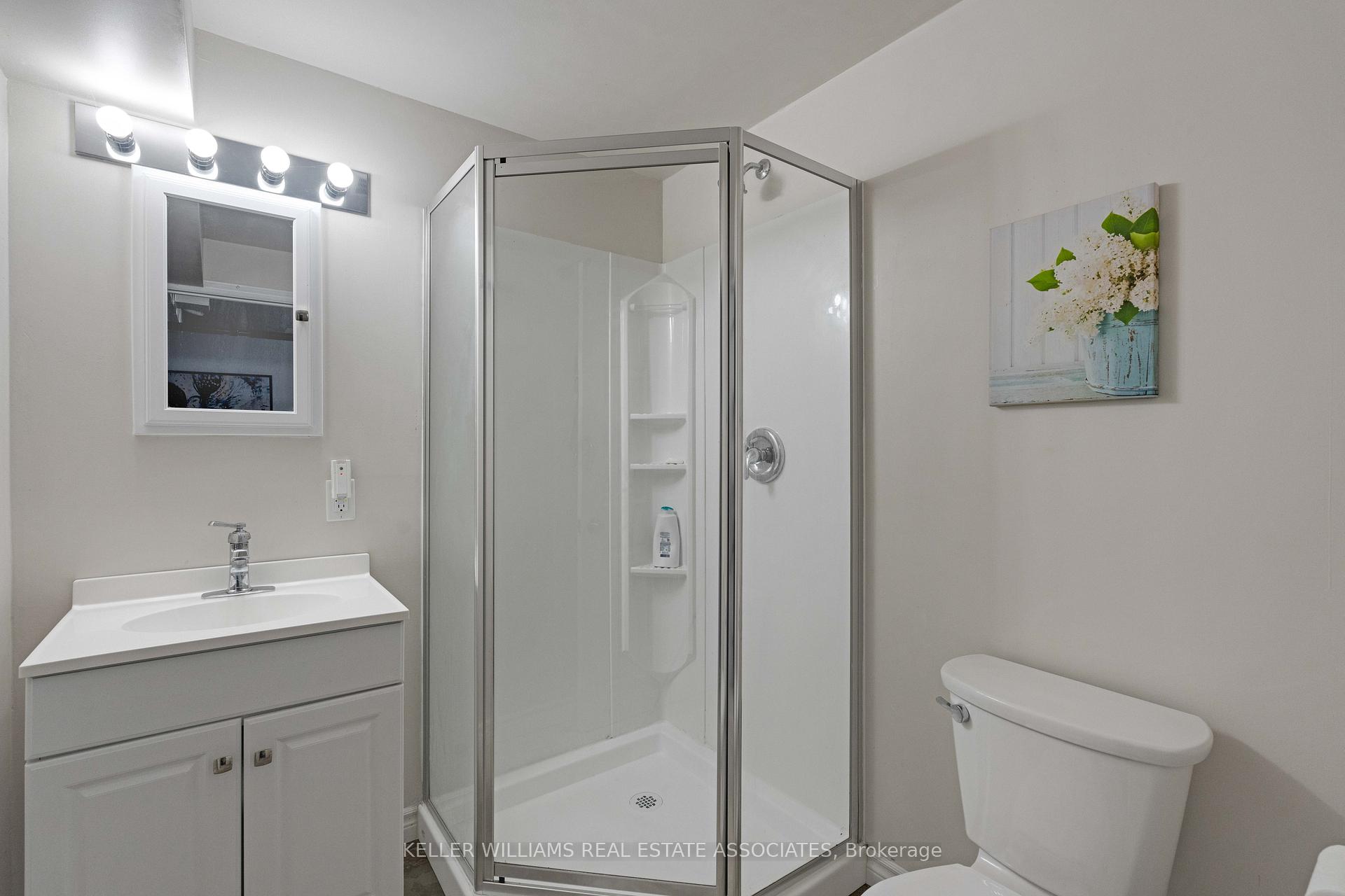 Photo 40 of 128 Edgewater Drive, Hamilton, Lakeshore — HOMEH