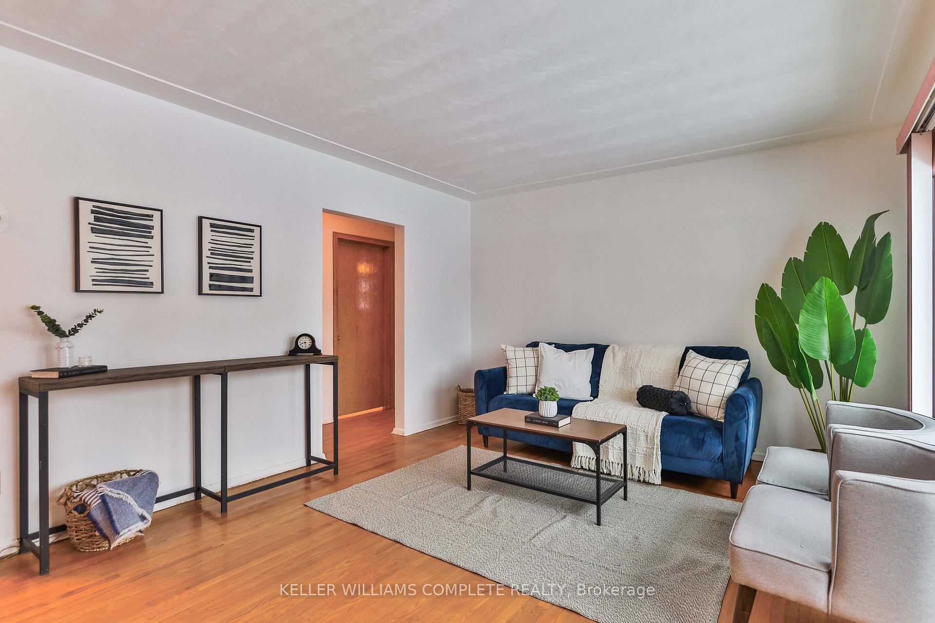 Photo 6 of 25 Grandfield Street, Hamilton, Huntington — HOMEH