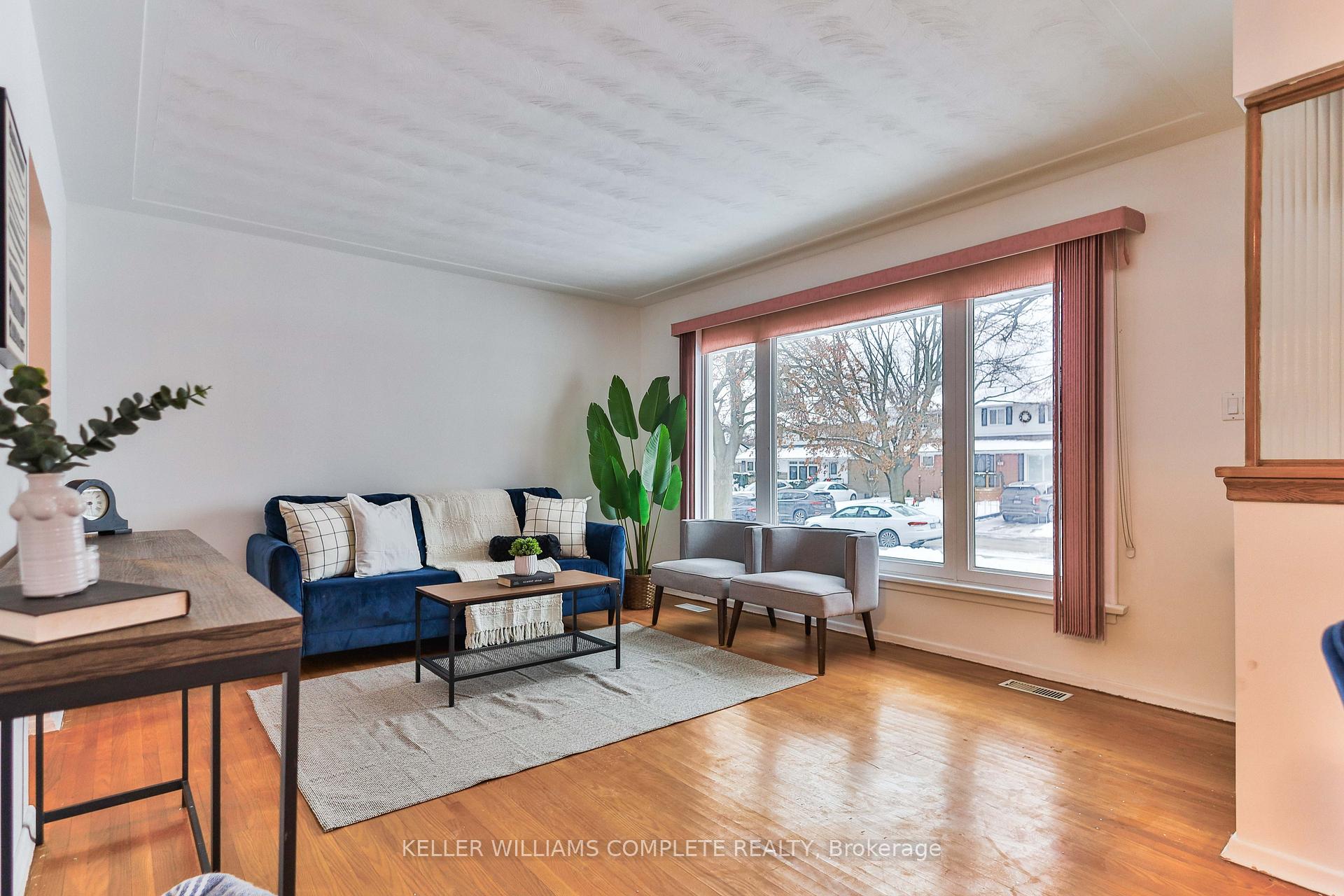 Photo 7 of 25 Grandfield Street, Hamilton, Huntington — HOMEH