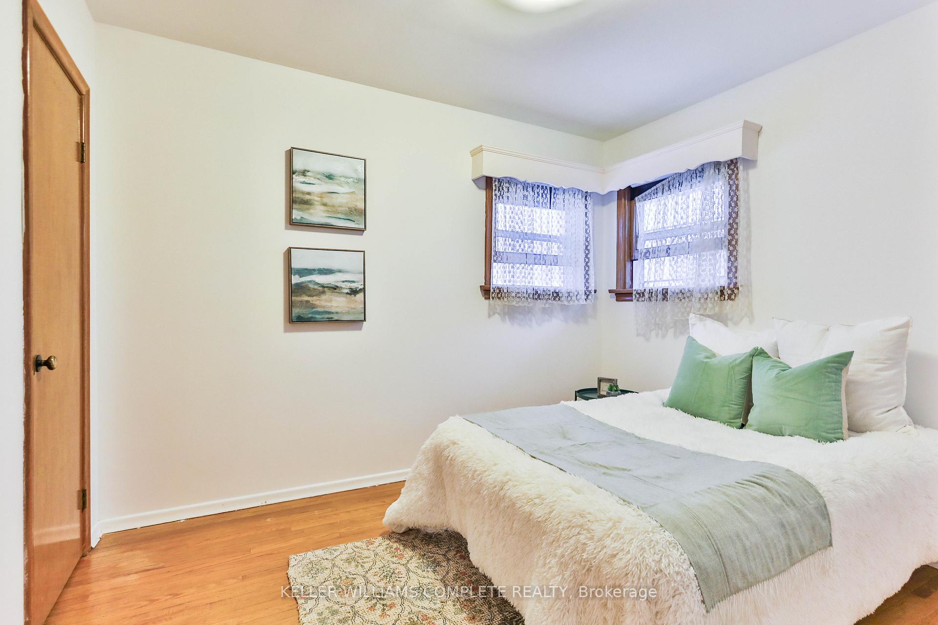 Photo 17 of 25 Grandfield Street, Hamilton, Huntington — HOMEH