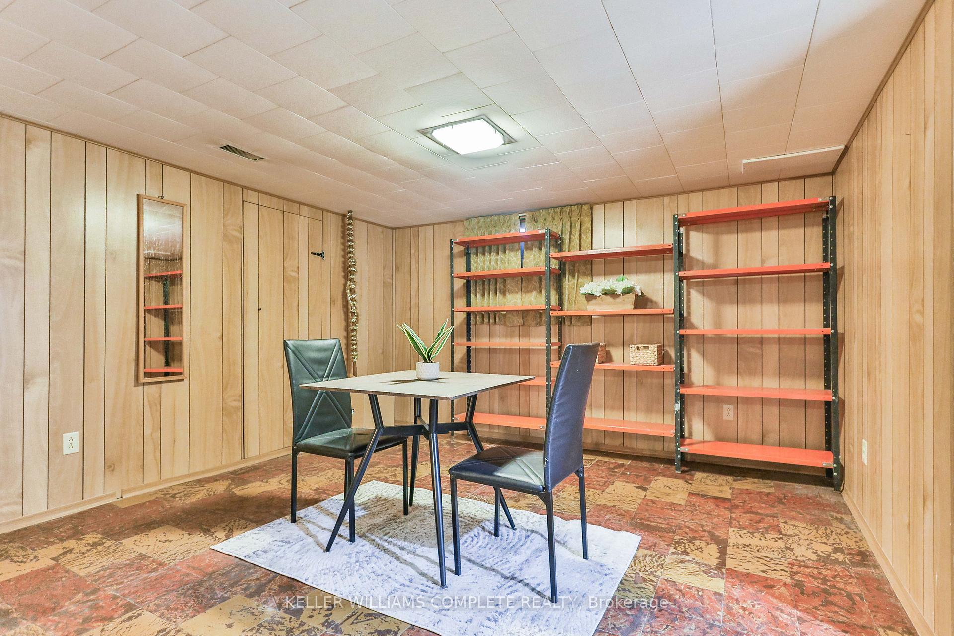 Photo 24 of 25 Grandfield Street, Hamilton, Huntington — HOMEH