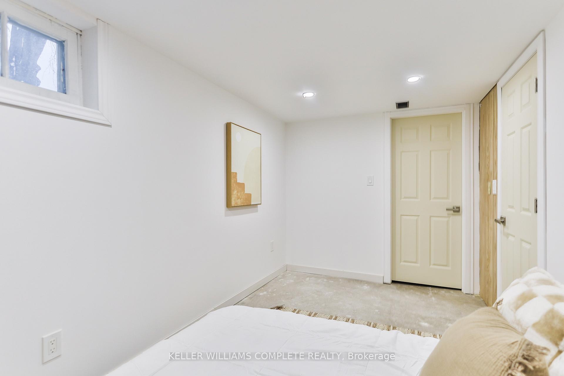 Photo 34 of 25 Grandfield Street, Hamilton, Huntington — HOMEH