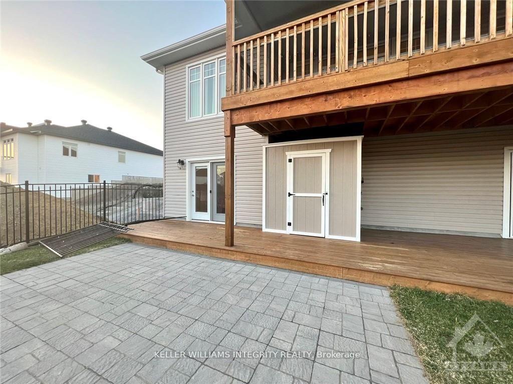 Photo 1 of 744 Meadowridge Circle, Ottawa, Carp — HOMEH