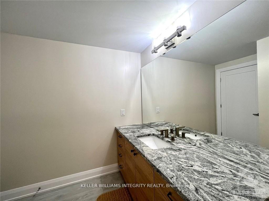 Photo 10 of 744 Meadowridge Circle, Ottawa, Carp — HOMEH