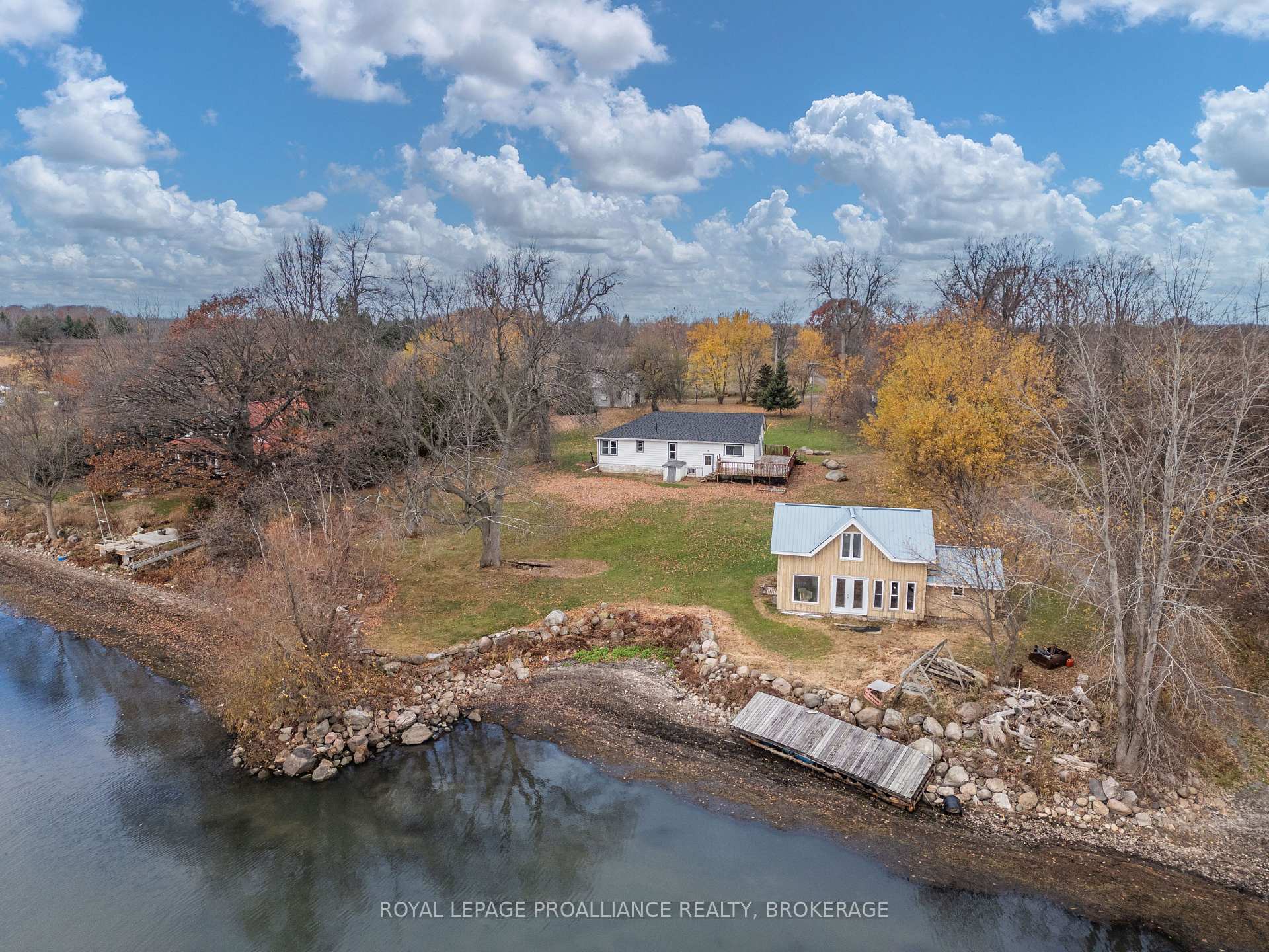 Photo 1 of 217 Eleventh Line Road, Frontenac Islands, The Islands — HOMEH