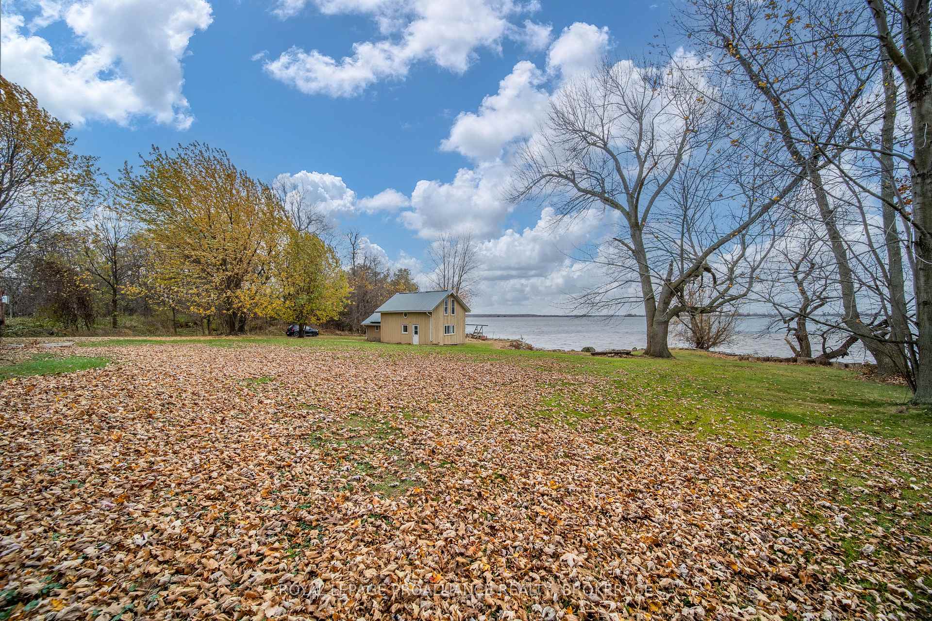 Photo 19 of 217 Eleventh Line Road, Frontenac Islands, The Islands — HOMEH