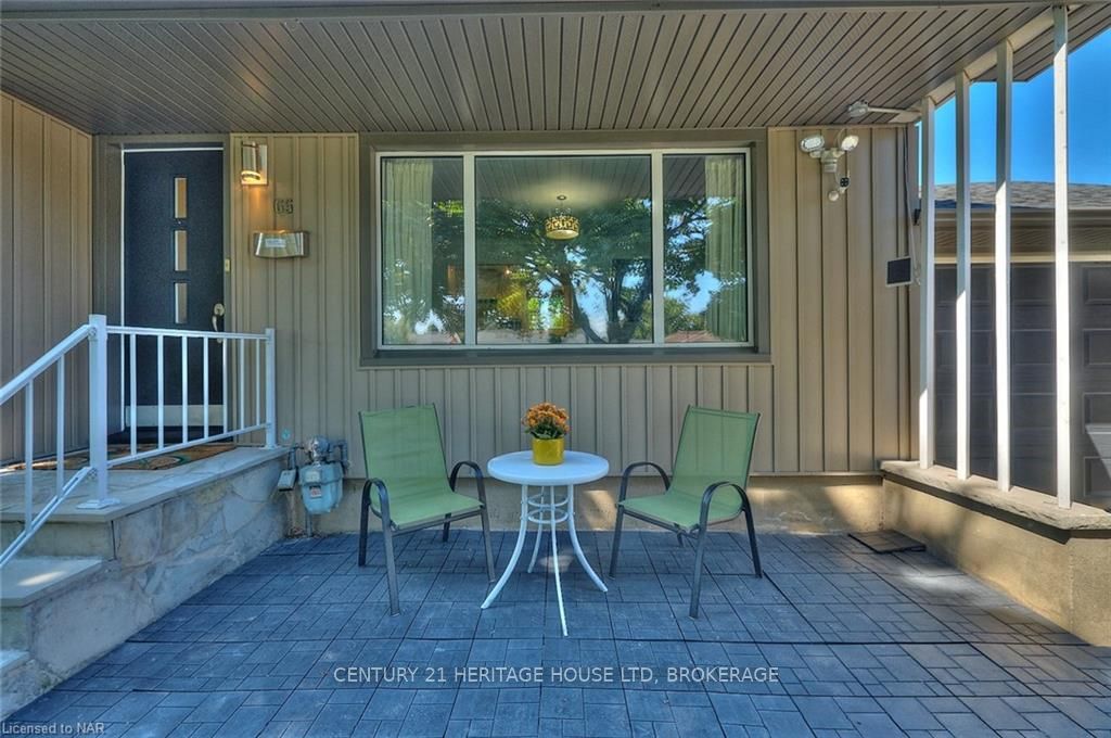 Photo 2 of 65 Wakelin Terrace, St. Catharines, Carlton/Bunting — HOMEH