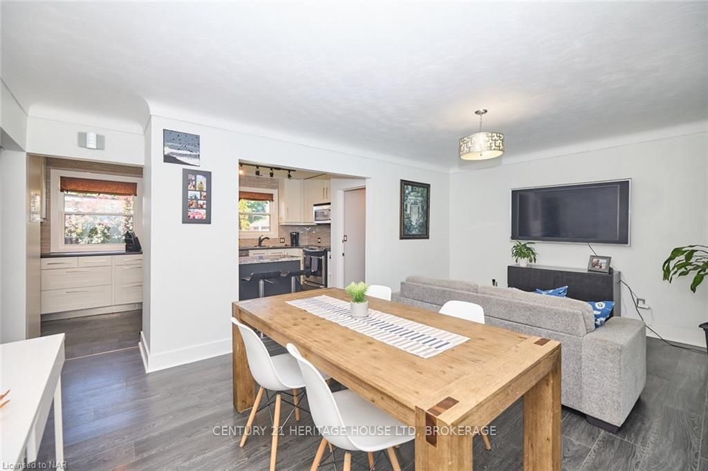 Photo 11 of 65 Wakelin Terrace, St. Catharines, Carlton/Bunting — HOMEH