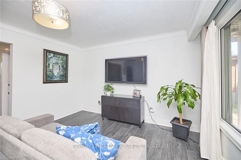 Photo 13 of 65 Wakelin Terrace, St. Catharines, Carlton/Bunting — HOMEH