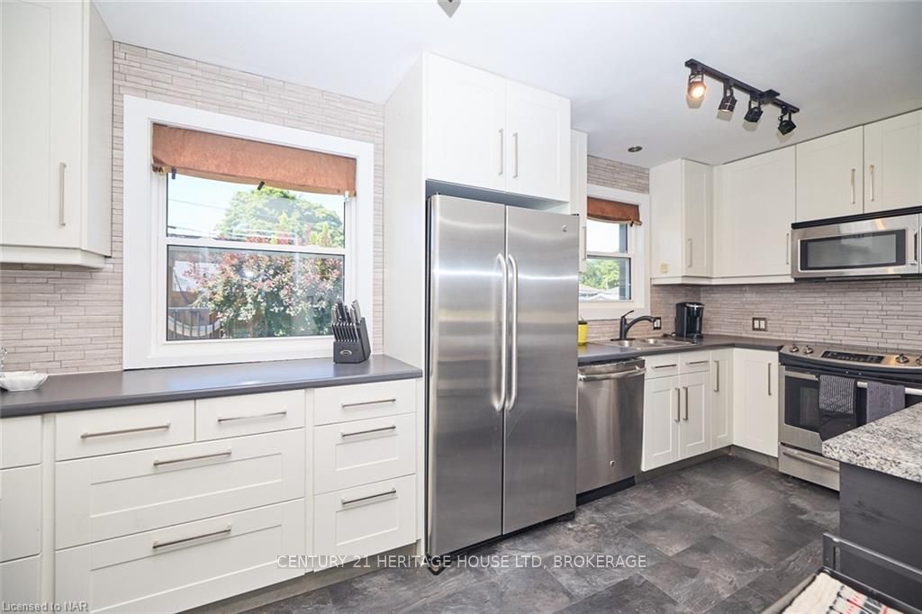Photo 16 of 65 Wakelin Terrace, St. Catharines, Carlton/Bunting — HOMEH