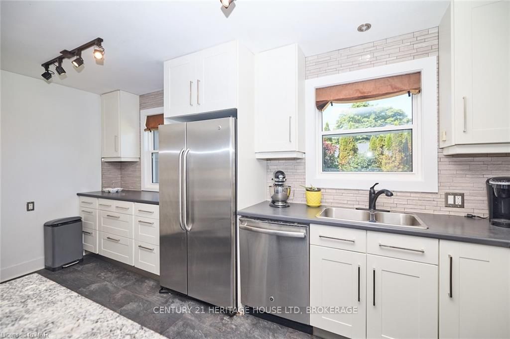 Photo 17 of 65 Wakelin Terrace, St. Catharines, Carlton/Bunting — HOMEH