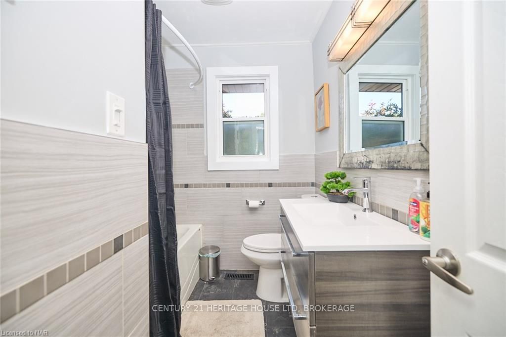 Photo 22 of 65 Wakelin Terrace, St. Catharines, Carlton/Bunting — HOMEH