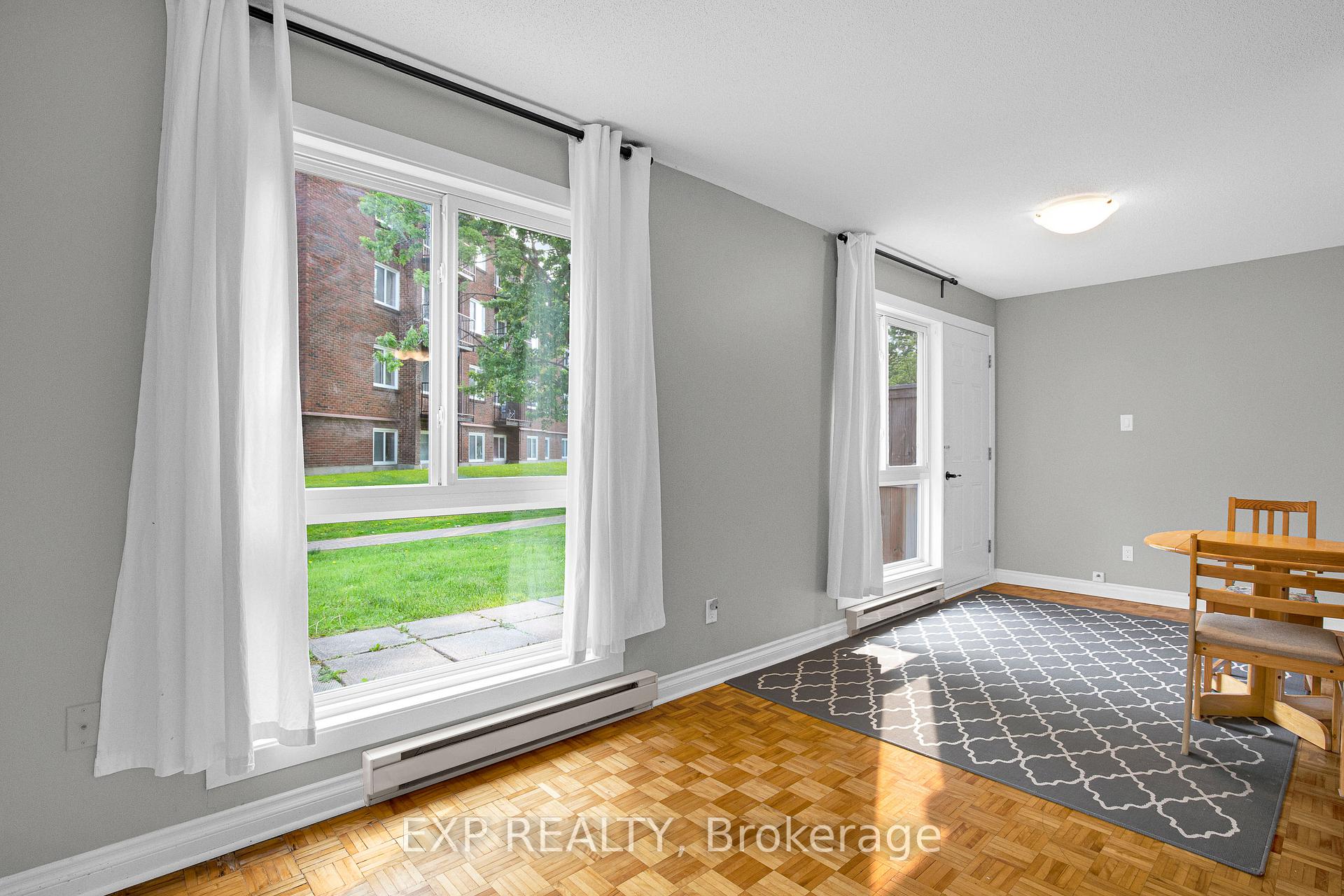 Photo 8 of Unit 39J, 1958 Jasmine Crescent, Ottawa, Beacon Hill South — HOMEH