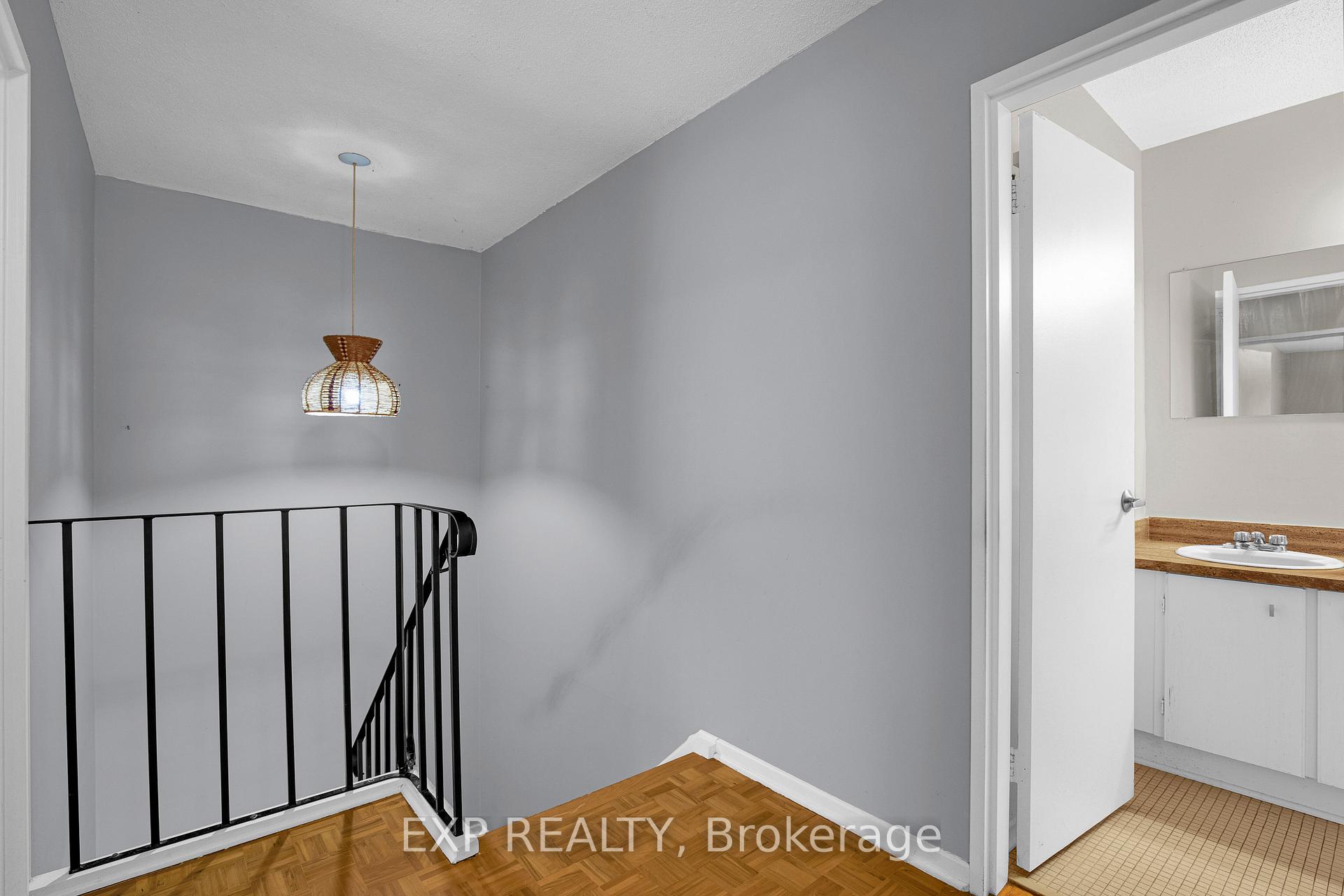 Photo 14 of Unit 39J, 1958 Jasmine Crescent, Ottawa, Beacon Hill South — HOMEH