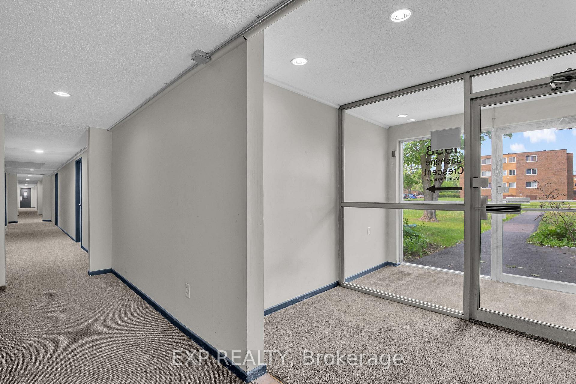 Photo 24 of Unit 39J, 1958 Jasmine Crescent, Ottawa, Beacon Hill South — HOMEH