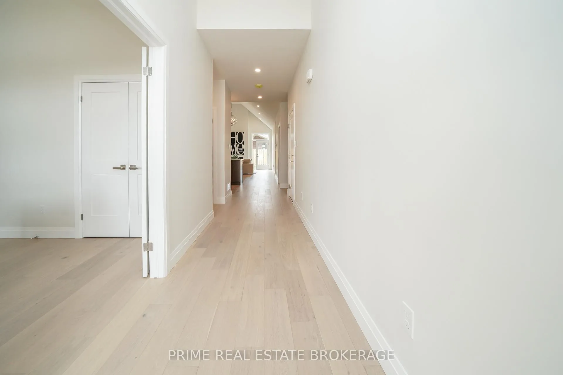 Photo 2 of Unit 3, 62 Compass Trail, Central Elgin, Rural Central Elgin — HOMEH