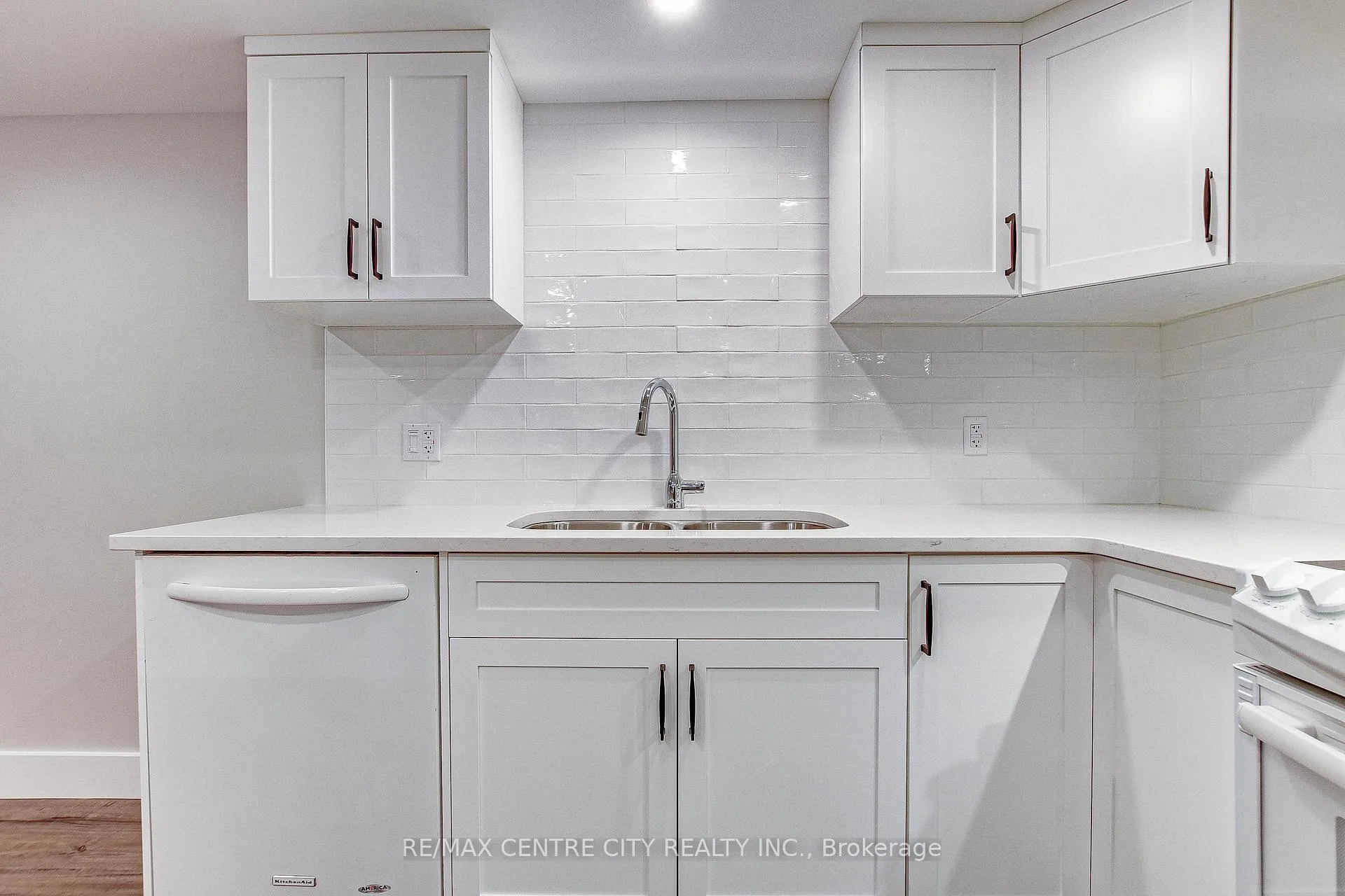 Photo 8 of Unit LOWER, 329 Smith Street, Central Elgin, Port Stanley — HOMEH