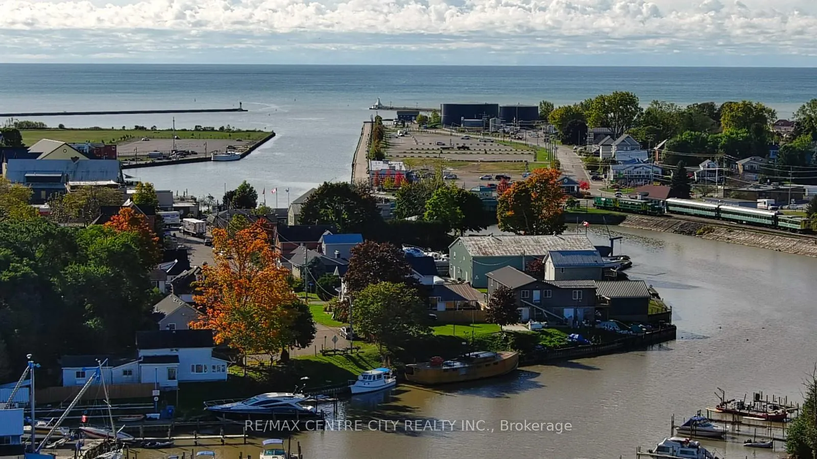 Photo 18 of Unit LOWER, 329 Smith Street, Central Elgin, Port Stanley — HOMEH