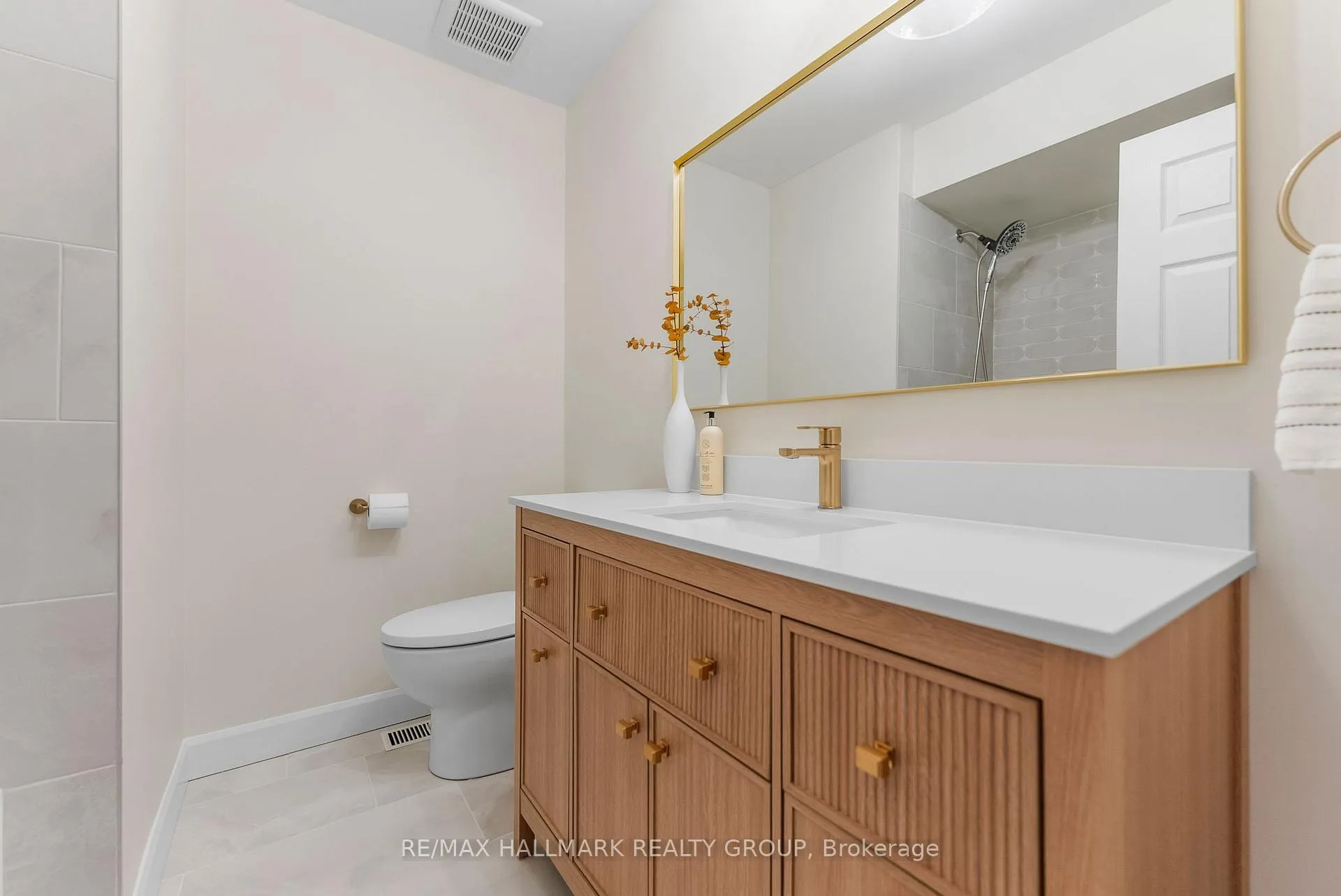 Photo 27 of 942 Elsett Drive, Ottawa, Elmvale Acres/Urbandale — HOMEH