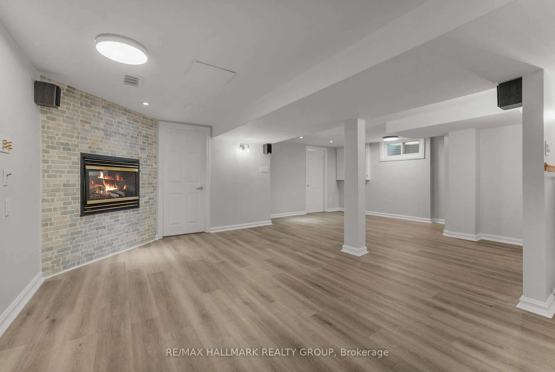 Photo 33 of 942 Elsett Drive, Ottawa, Elmvale Acres/Urbandale — HOMEH