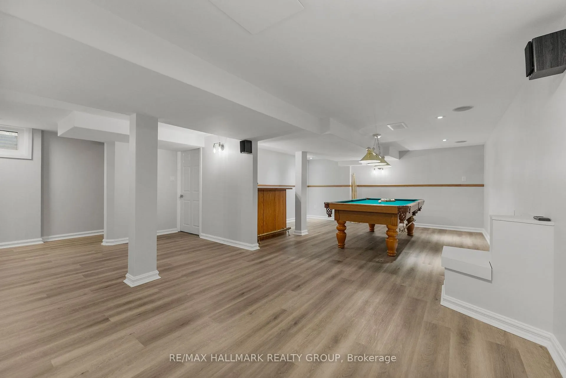 Photo 37 of 942 Elsett Drive, Ottawa, Elmvale Acres/Urbandale — HOMEH