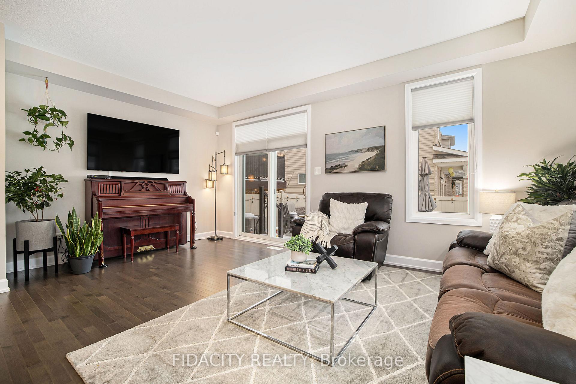 Photo 5 of 228 Kimpton Drive, Ottawa, Stittsville (North) — HOMEH