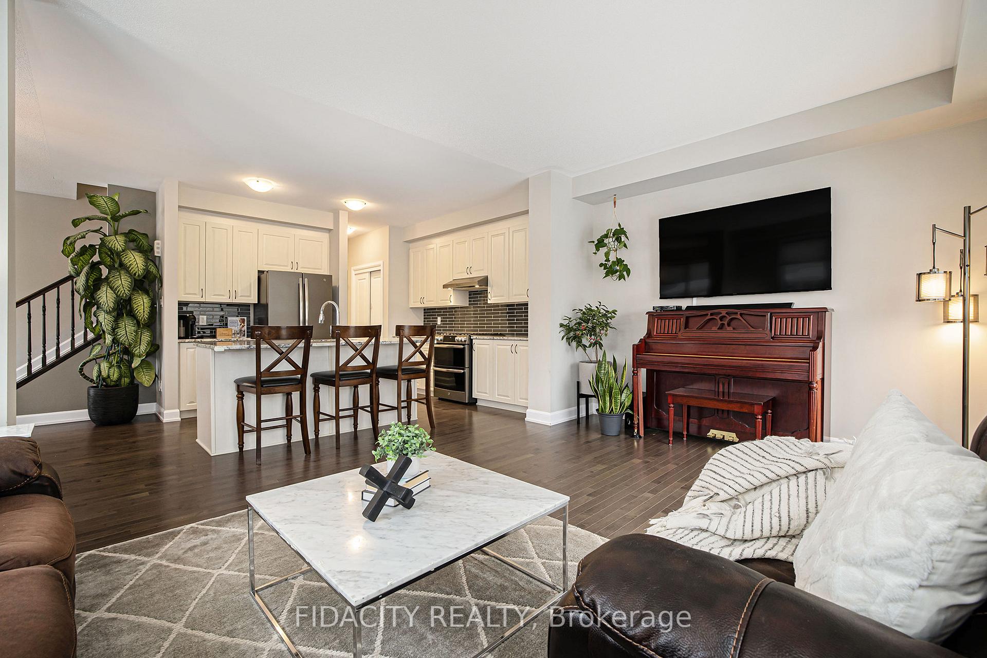 Photo 6 of 228 Kimpton Drive, Ottawa, Stittsville (North) — HOMEH