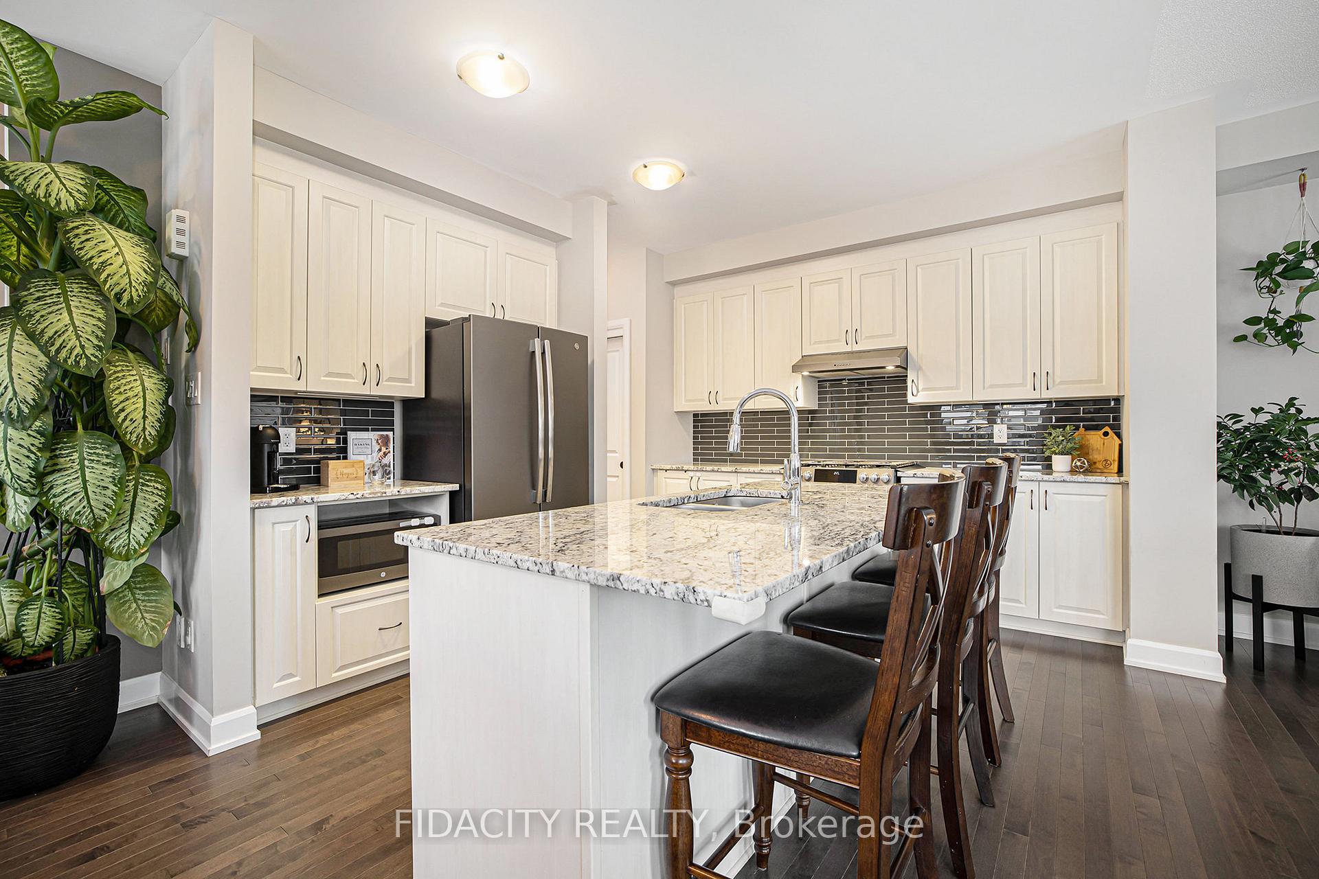 Photo 9 of 228 Kimpton Drive, Ottawa, Stittsville (North) — HOMEH