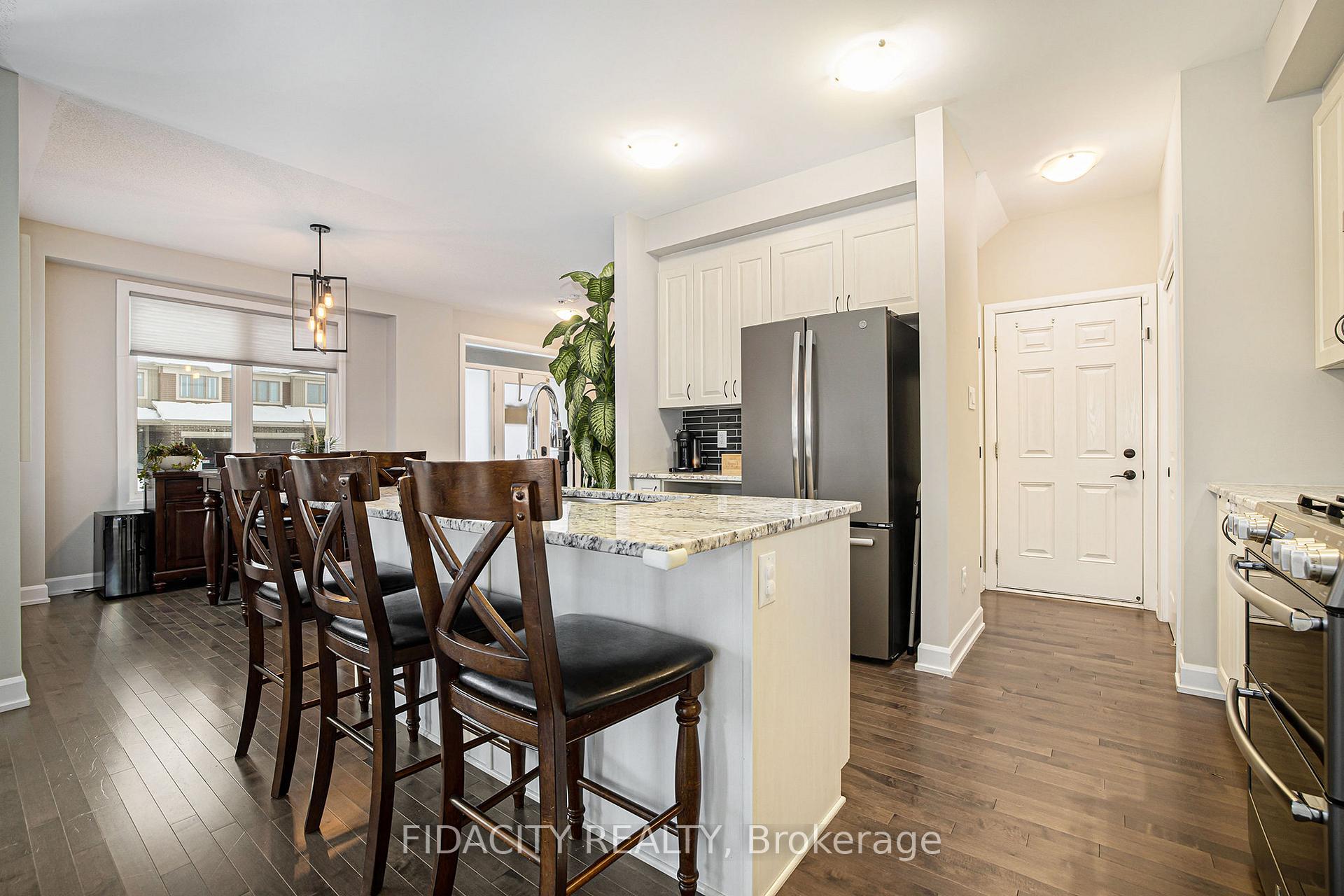 Photo 11 of 228 Kimpton Drive, Ottawa, Stittsville (North) — HOMEH