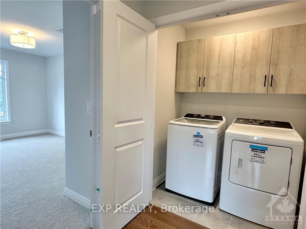 Photo 11 of 23 Kinver Private, Ottawa, Bel Air Heights — HOMEH