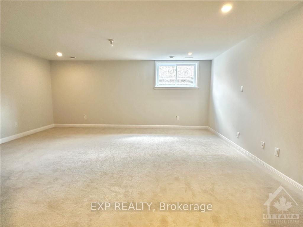 Photo 16 of 23 Kinver Private, Ottawa, Bel Air Heights — HOMEH