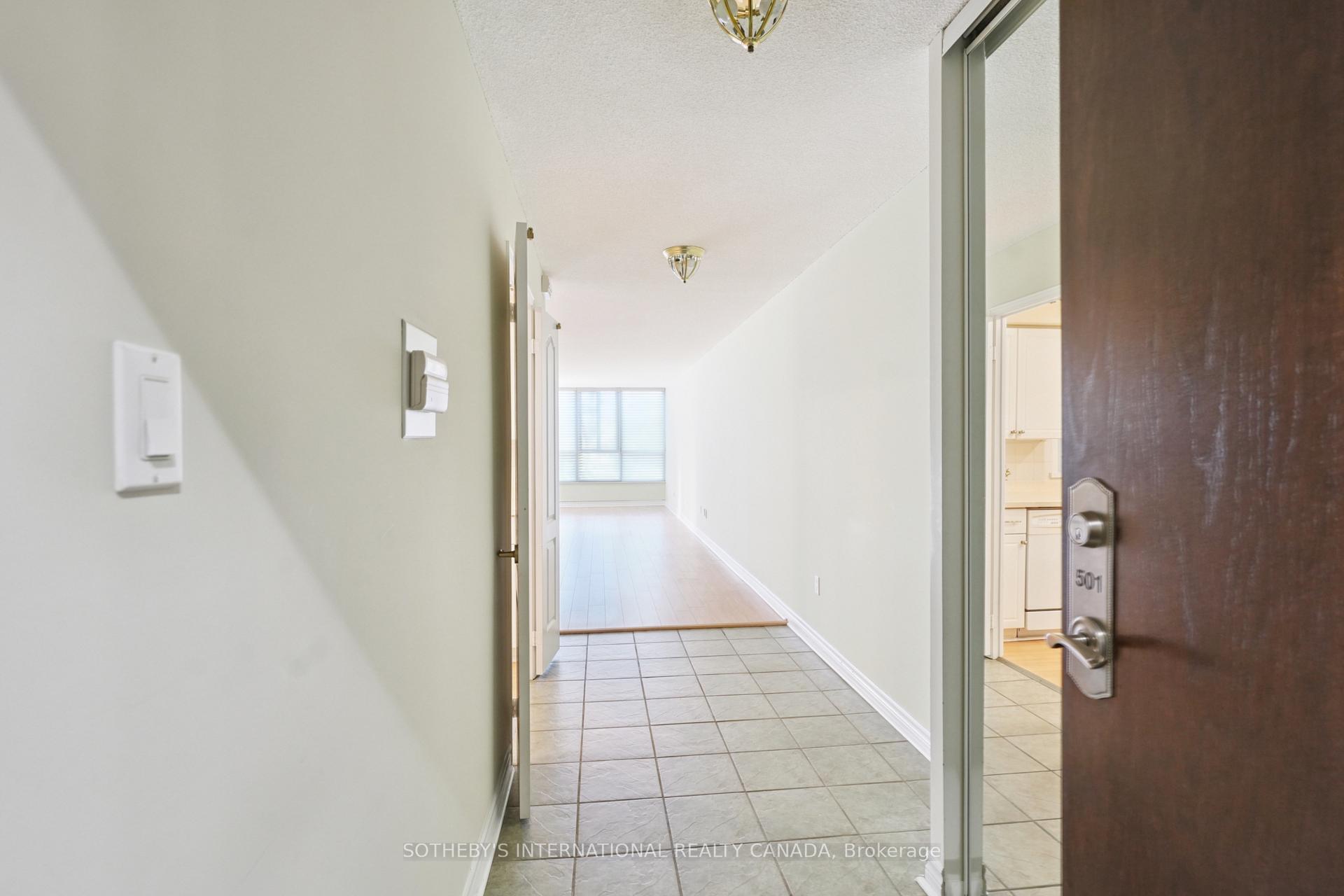 Photo 4 of Unit 501, 10 Tichester Road, Toronto, Forest Hill South — HOMEH