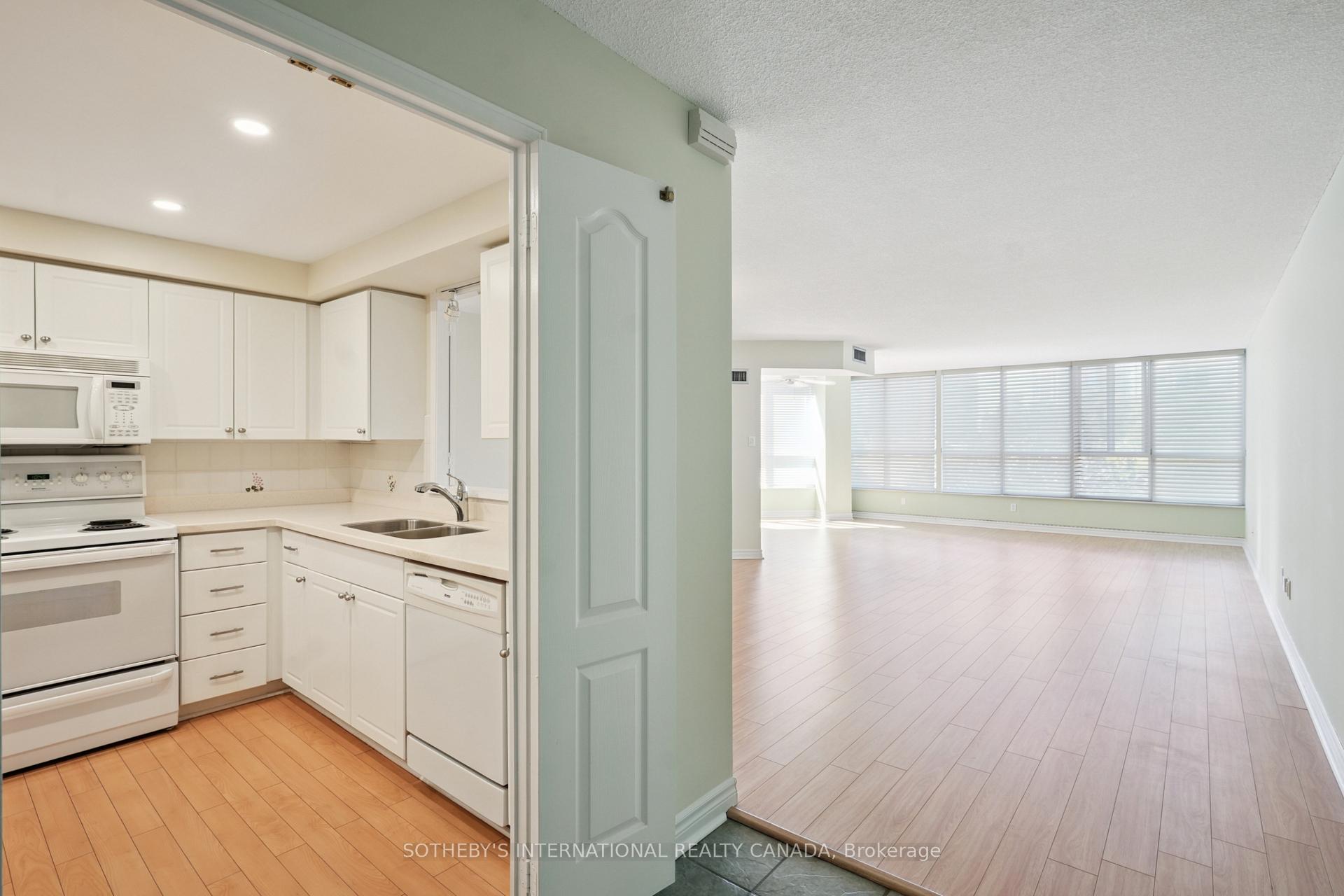 Photo 5 of Unit 501, 10 Tichester Road, Toronto, Forest Hill South — HOMEH