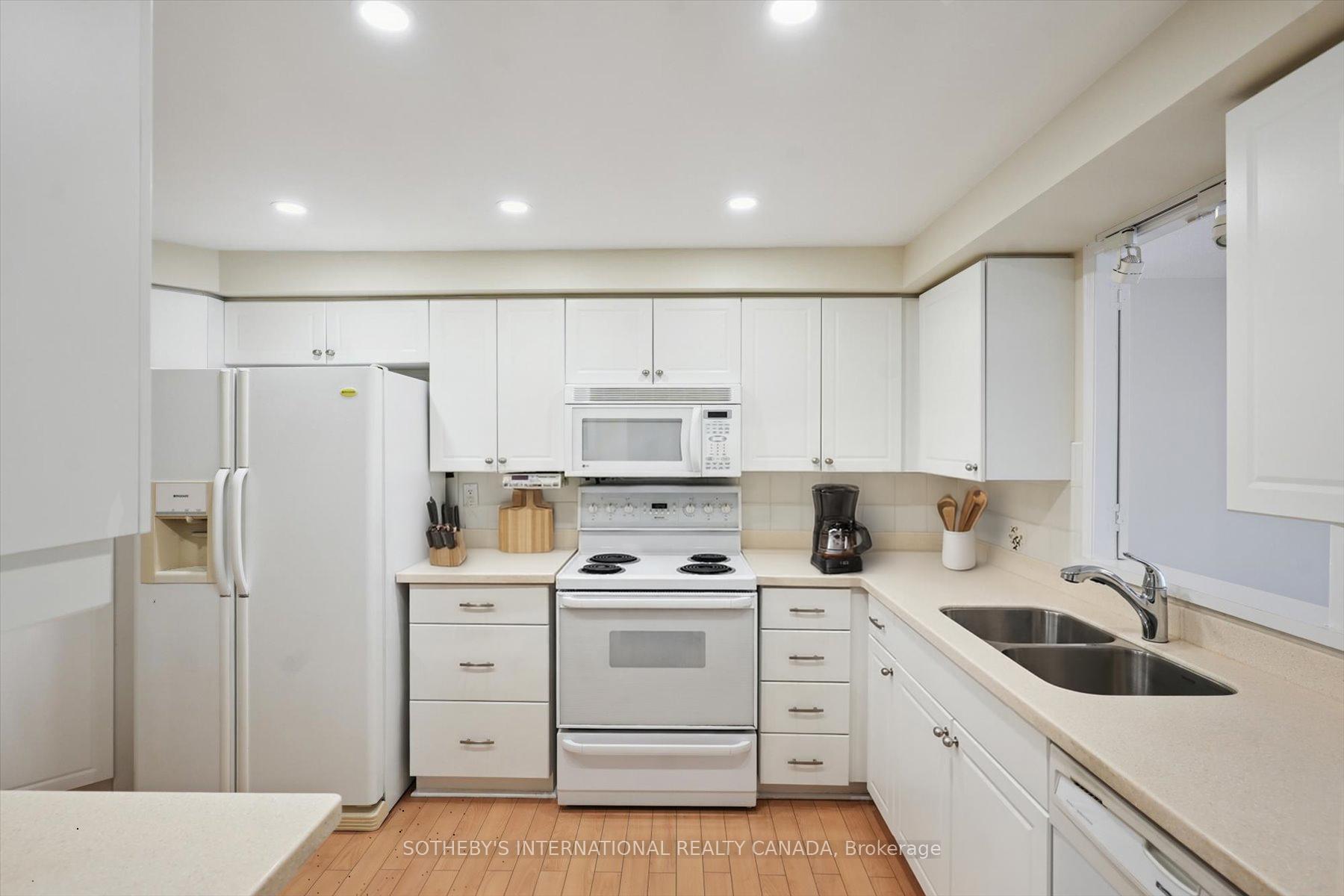 Photo 6 of Unit 501, 10 Tichester Road, Toronto, Forest Hill South — HOMEH
