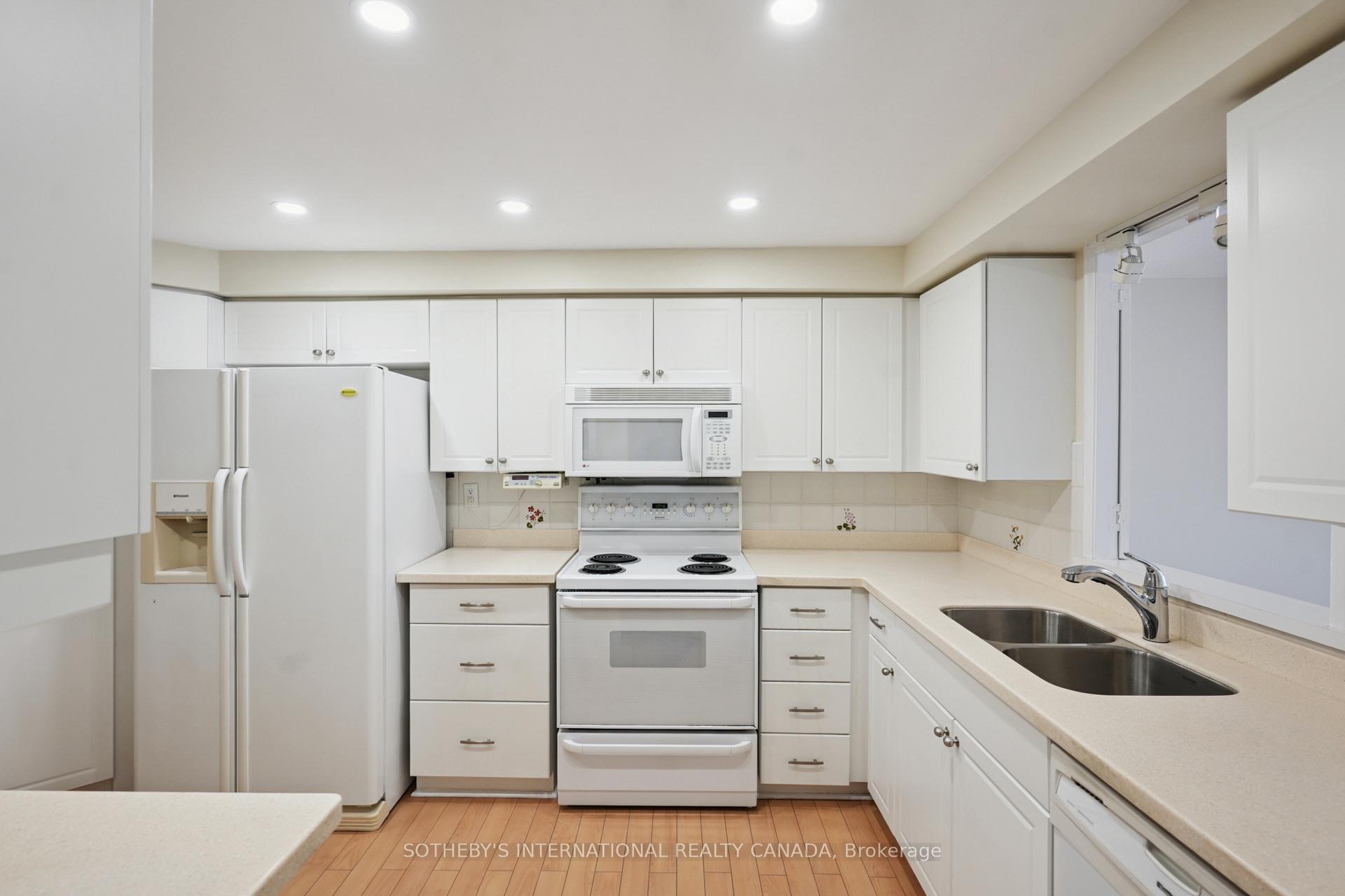 Photo 7 of Unit 501, 10 Tichester Road, Toronto, Forest Hill South — HOMEH