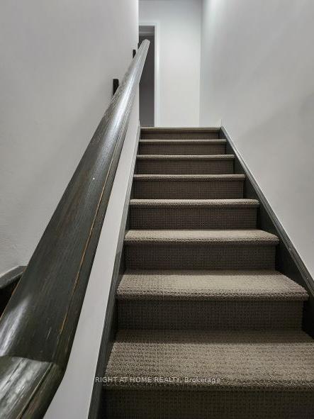 Photo 4 of Unit 273, 30 Times Square Boulevard, Hamilton, Stoney Creek — HOMEH
