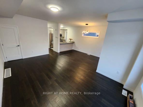 Photo 6 of Unit 273, 30 Times Square Boulevard, Hamilton, Stoney Creek — HOMEH