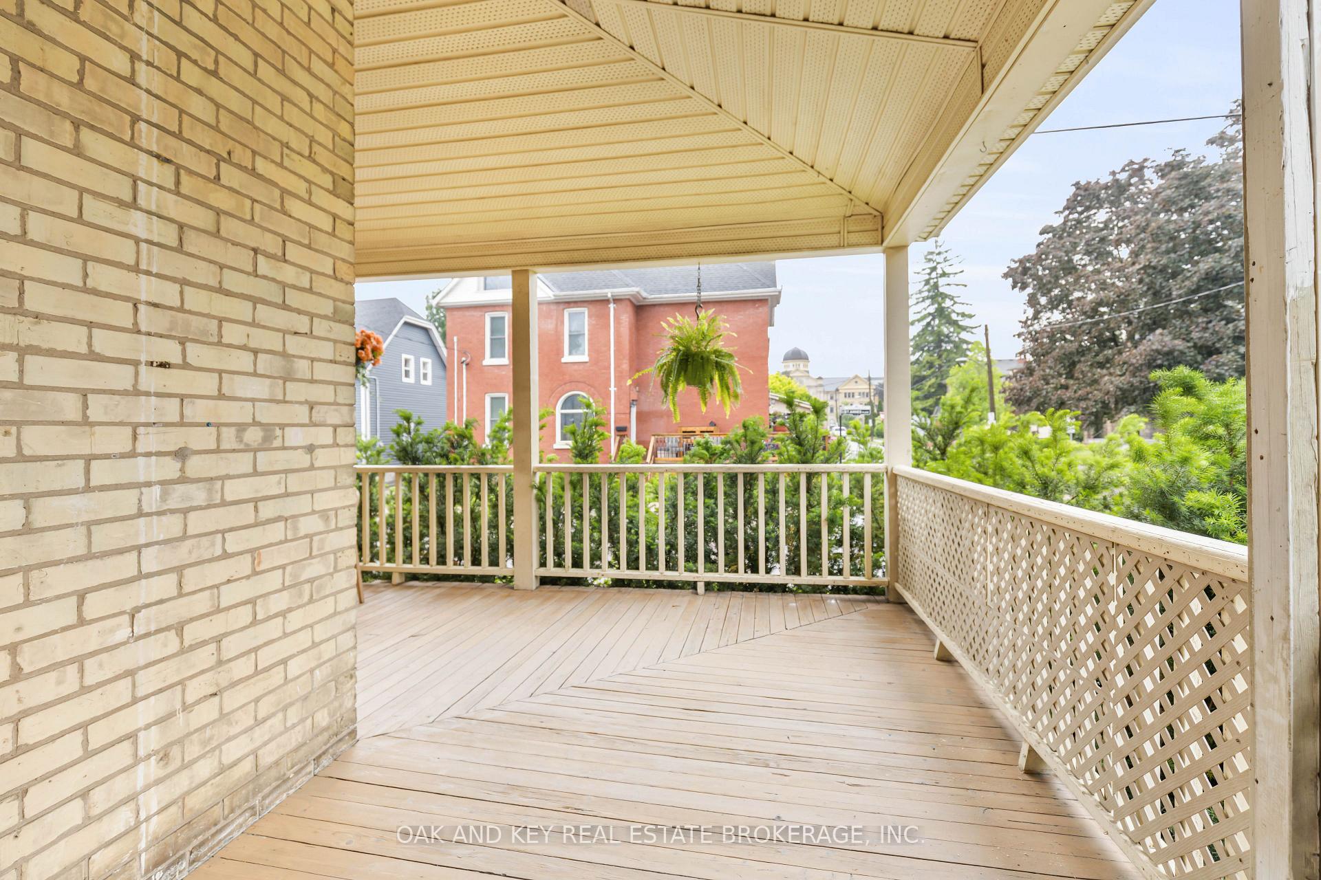 Photo 6 of 43 Queen Street, St. Thomas — HOMEH