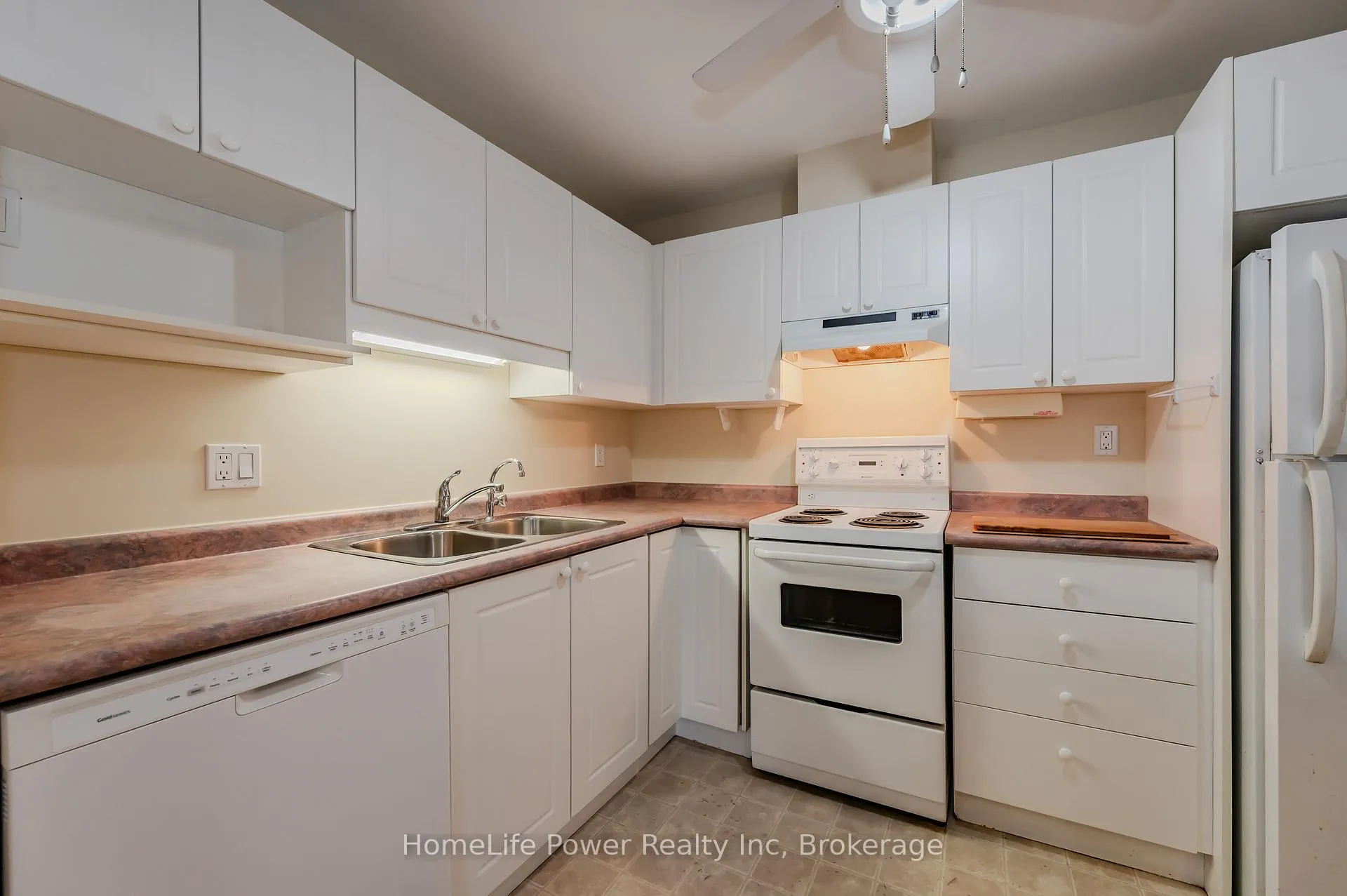 Photo 9 of Unit 506, 20 St George Street, Kitchener — HOMEH