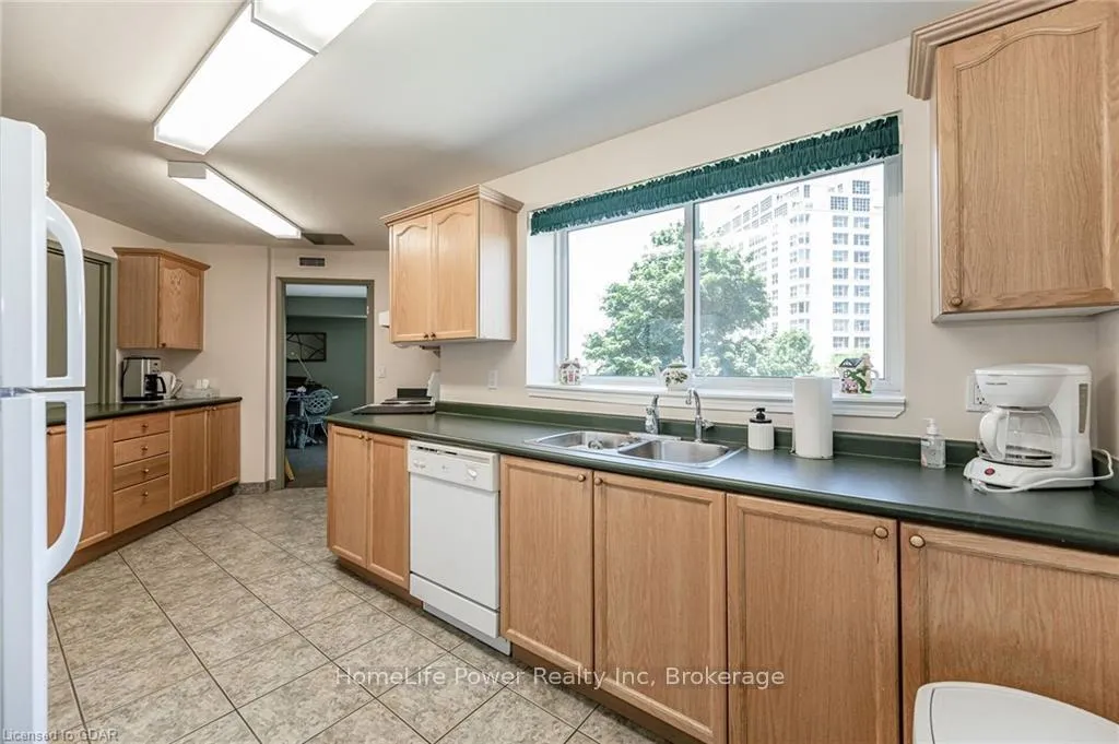 Photo 27 of Unit 506, 20 St George Street, Kitchener — HOMEH